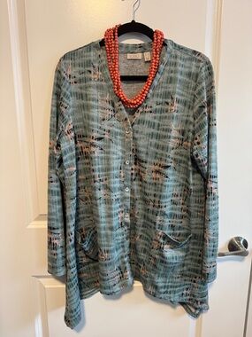 LOGO by Lori Goldstein Teal & Coral Printed V-Neck Button Cardigan. NWOT.
